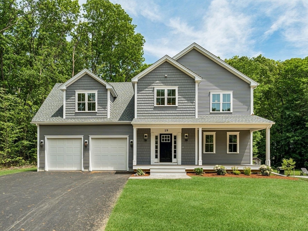 19 Birch Ave, Holden, Massachusetts, 4 Bedrooms Bedrooms, 8 Rooms Rooms,2.5 BathroomsBathrooms,Residential,For Sale,Birch Ave,73526393