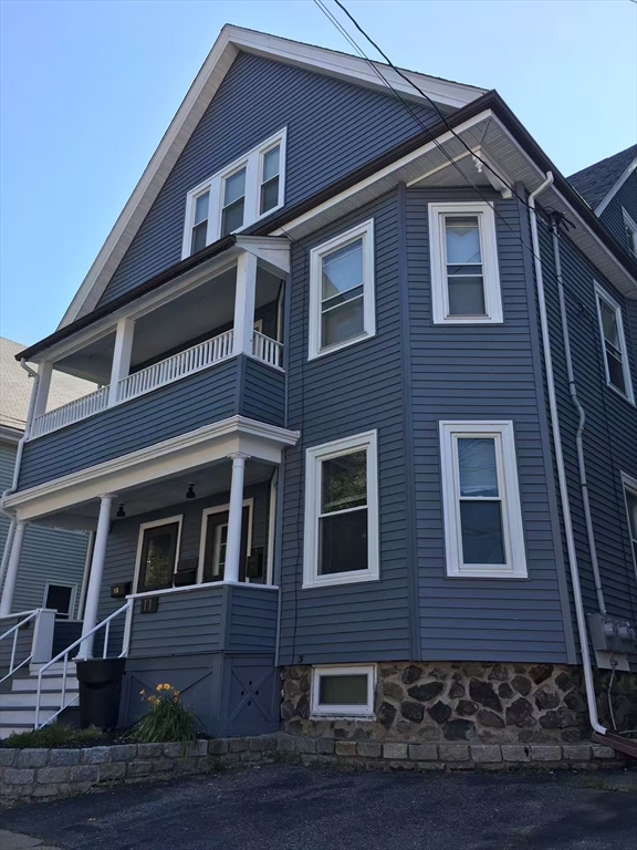 111 Wellington St, Waltham, Massachusetts, 3 Bedrooms Bedrooms, 5 Rooms Rooms,1 BathroomBathrooms,Residential Lease,For Rent,Wellington St,73526419