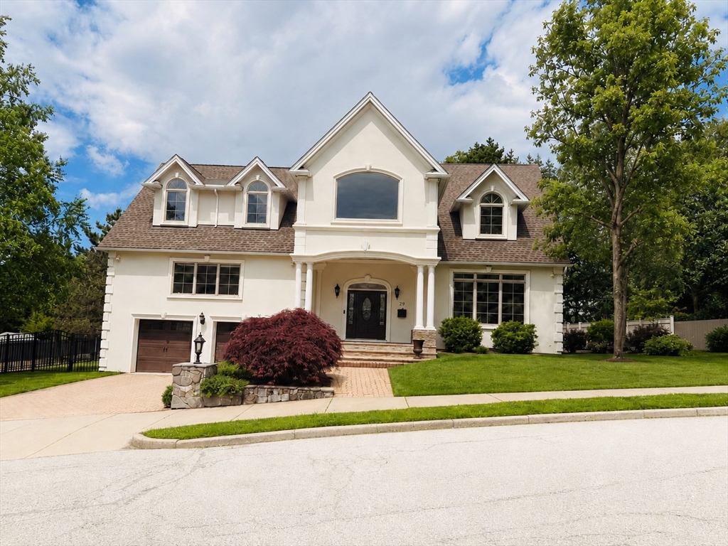 29 Clifton Road, Newton, Massachusetts, 4 Bedrooms Bedrooms, 8 Rooms Rooms,4.5 BathroomsBathrooms,Residential Lease,For Rent,Clifton Road,73526478