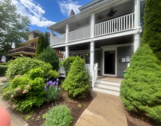 16 Sunset Rd, Watertown, Massachusetts, 2 Bedrooms Bedrooms, 6 Rooms Rooms,1 BathroomBathrooms,Residential Lease,For Rent,Sunset Rd,73526584