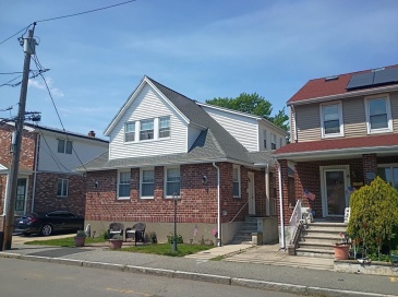 19 John Ave, Revere, Massachusetts, 4 Bedrooms Bedrooms, 9 Rooms Rooms,2 BathroomsBathrooms,Residential,For Sale,John Ave,73526265