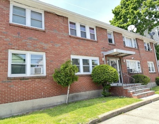 49 Laighton St, Lynn, Massachusetts, 2 Bedrooms Bedrooms, 4 Rooms Rooms,1 BathroomBathrooms,Residential,For Sale,Laighton St,73526601