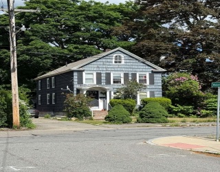 13 Harrison Ave, Taunton, Massachusetts, 3 Bedrooms Bedrooms, 7 Rooms Rooms,2 BathroomsBathrooms,Residential Income,For Sale,Harrison Ave,73526627