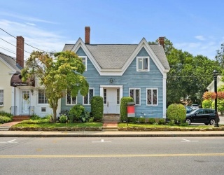 54 Main St, Topsfield, Massachusetts, 3 Bedrooms Bedrooms, 4 Rooms Rooms,1 BathroomBathrooms,Residential Lease,For Rent,Main St,73526637