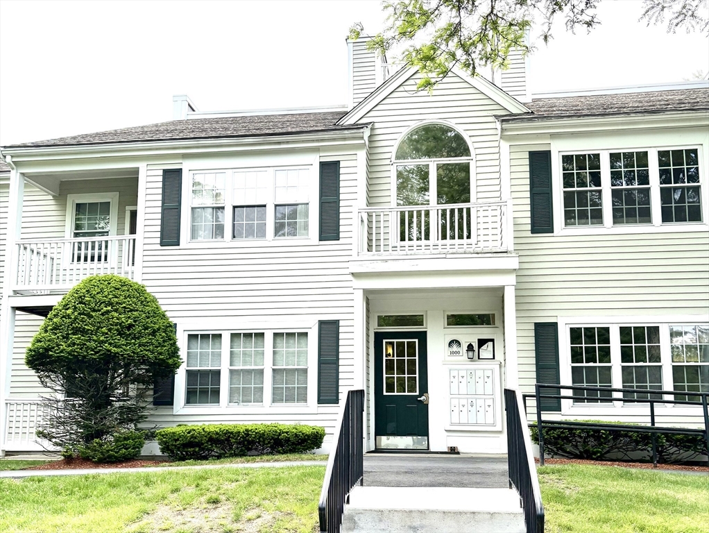 1000 Spring Valley Drive, Andover, Massachusetts, 3 Bedrooms Bedrooms, 6 Rooms Rooms,2 BathroomsBathrooms,Residential Lease,For Rent,Spring Valley Drive,73526665