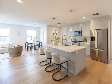 16 Boardman St, Boston, Massachusetts, 3 Bedrooms Bedrooms, 5 Rooms Rooms,2 BathroomsBathrooms,Residential,For Sale,Boardman St,73526410