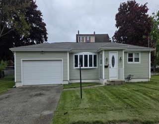 76 Wales St, Taunton, Massachusetts, 2 Bedrooms Bedrooms, 4 Rooms Rooms,1 BathroomBathrooms,Residential,For Sale,Wales St,73526680