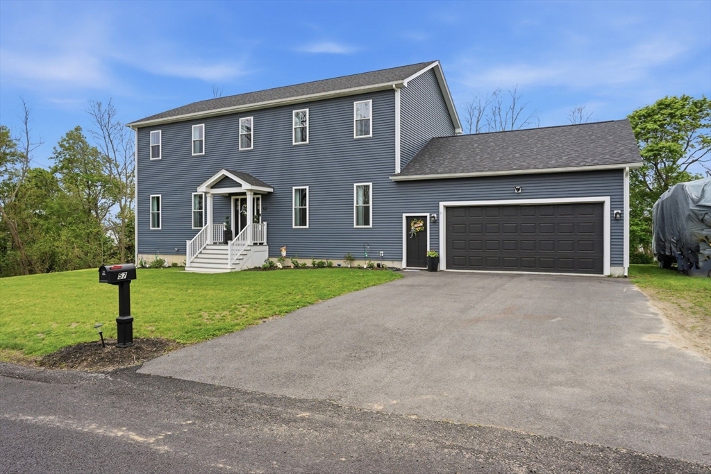 57 Oneil Rd, Somerset, Massachusetts, 4 Bedrooms Bedrooms, 11 Rooms Rooms,2.5 BathroomsBathrooms,Residential,For Sale,Oneil Rd,73526684