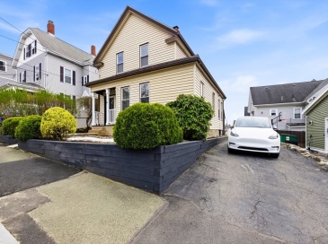 9 Robbins Street, Waltham, Massachusetts, 3 Bedrooms Bedrooms, 6 Rooms Rooms,2 BathroomsBathrooms,Residential,For Sale,Robbins Street,73526437 9 Robbins Street, Waltham, Massachusetts, 3 Bedrooms Bedrooms, 6 Rooms Rooms,2 BathroomsBathrooms,Residential,For Sale,Robbins Street,73526437