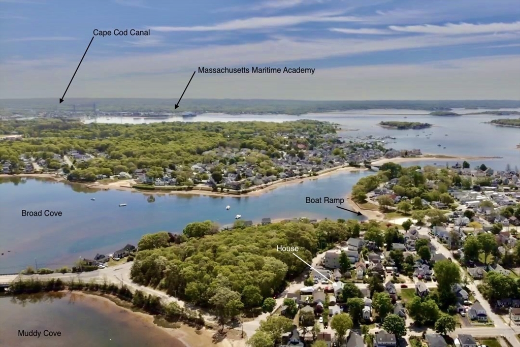 50 Highland Ave, Wareham, Massachusetts, 2 Bedrooms Bedrooms, 5 Rooms Rooms,2 BathroomsBathrooms,Residential,For Sale,Highland Ave,73526396
