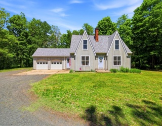 16 Old Long Plain Rd, Leverett, Massachusetts, 3 Bedrooms Bedrooms, 6 Rooms Rooms,2 BathroomsBathrooms,Residential,For Sale,Old Long Plain Rd,73526401