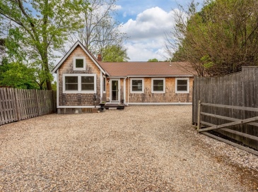 8 Hideaway Place, Rockport, Massachusetts, 2 Bedrooms Bedrooms, 4 Rooms Rooms,1 BathroomBathrooms,Residential,For Sale,Hideaway Place,73526215 8 Hideaway Place, Rockport, Massachusetts, 2 Bedrooms Bedrooms, 4 Rooms Rooms,1 BathroomBathrooms,Residential,For Sale,Hideaway Place,73526215