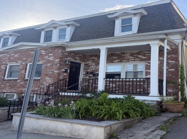 16 Crescent, Somerville, Massachusetts, 2 Bedrooms Bedrooms, 6 Rooms Rooms,2 BathroomsBathrooms,Residential Lease,For Rent,Crescent,73526696