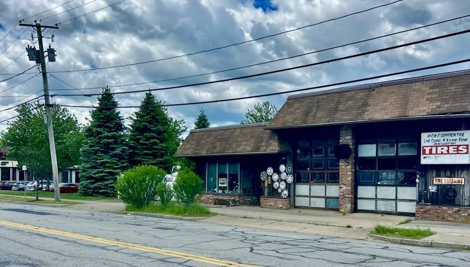 1337 Ashley Blvd, New Bedford, Massachusetts, ,Commercial Sale,For Sale,Ashley Blvd,73526698