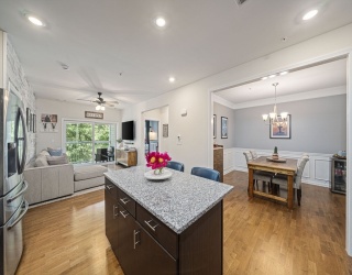 70 Trotter Road, Weymouth, Massachusetts, 2 Bedrooms Bedrooms, 5 Rooms Rooms,2 BathroomsBathrooms,Residential,For Sale,Trotter Road,73526397
