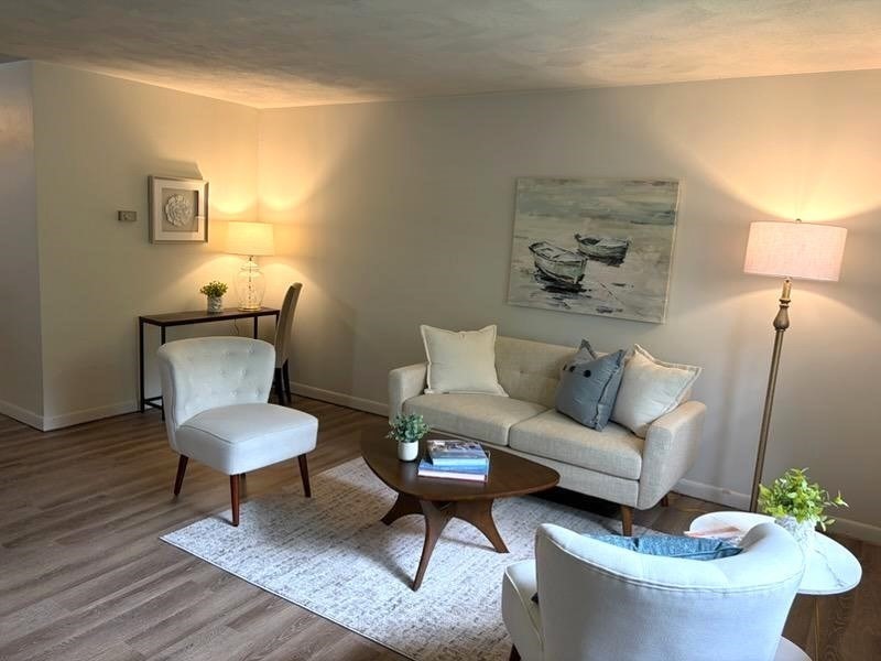 773 Massachusetts Ave., Boxborough, Massachusetts, 2 Bedrooms Bedrooms, 4 Rooms Rooms,1 BathroomBathrooms,Residential,For Sale,Massachusetts Ave.,73526447
