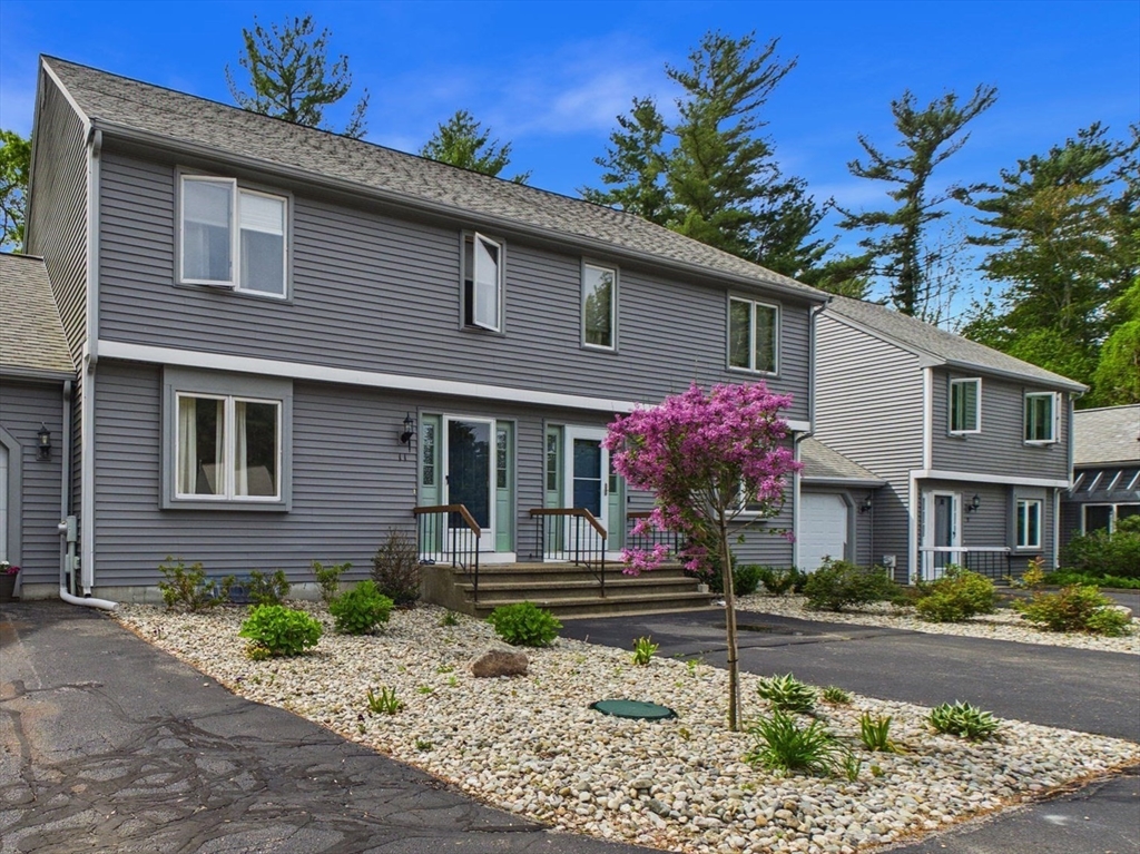 663 Wareham Street, Middleboro, Massachusetts, 2 Bedrooms Bedrooms, 6 Rooms Rooms,1.5 BathroomsBathrooms,Residential,For Sale,Wareham Street,73526420