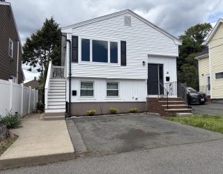 20 Irving Street, Revere, Massachusetts, 4 Bedrooms Bedrooms, 10 Rooms Rooms,2.5 BathroomsBathrooms,Residential Income,For Sale,Irving Street,73526528