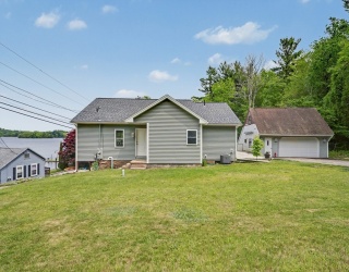 6 Wilson Ave, Spencer, Massachusetts, 2 Bedrooms Bedrooms, 7 Rooms Rooms,2 BathroomsBathrooms,Residential,For Sale,Wilson Ave,73526529
