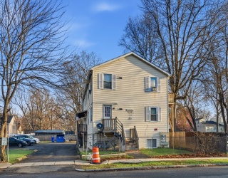 120 Orchard St, Springfield, Massachusetts, 2 Bedrooms Bedrooms, 4 Rooms Rooms,1 BathroomBathrooms,Residential Lease,For Rent,Orchard St,73526536
