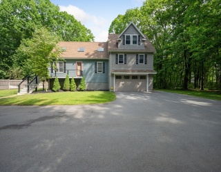 50 Melrose Ave, Tewksbury, Massachusetts, 4 Bedrooms Bedrooms, 9 Rooms Rooms,4 BathroomsBathrooms,Residential,For Sale,Melrose Ave,73526537