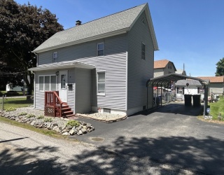 30 Park Rd, Webster, Massachusetts, 2 Bedrooms Bedrooms, 5 Rooms Rooms,1.5 BathroomsBathrooms,Residential,For Sale,Park Rd,73526554