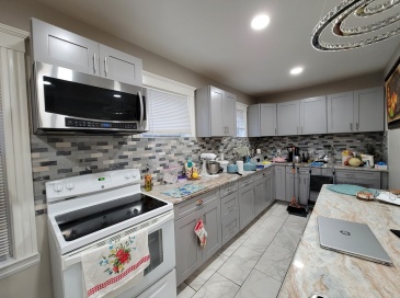 11 Payson St, Worcester, Massachusetts, 3 Bedrooms Bedrooms, 6 Rooms Rooms,1 BathroomBathrooms,Residential Lease,For Rent,Payson St,73526697