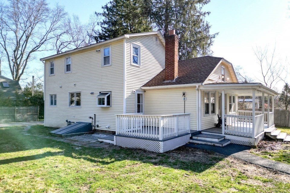 174 W Elm St, Pembroke, Massachusetts, 3 Bedrooms Bedrooms, 10 Rooms Rooms,3 BathroomsBathrooms,Residential,For Sale,W Elm St,73500557