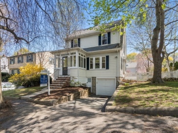 156 Waverly Street, Arlington, Massachusetts, 4 Bedrooms Bedrooms, 8 Rooms Rooms,1.5 BathroomsBathrooms,Residential,For Sale,Waverly Street,73509345