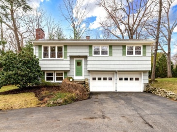 46 Plum St, Hamilton, Massachusetts, 3 Bedrooms Bedrooms, 8 Rooms Rooms,1.5 BathroomsBathrooms,Residential,For Sale,Plum St,73496914 46 Plum St, Hamilton, Massachusetts, 3 Bedrooms Bedrooms, 8 Rooms Rooms,1.5 BathroomsBathrooms,Residential,For Sale,Plum St,73496914