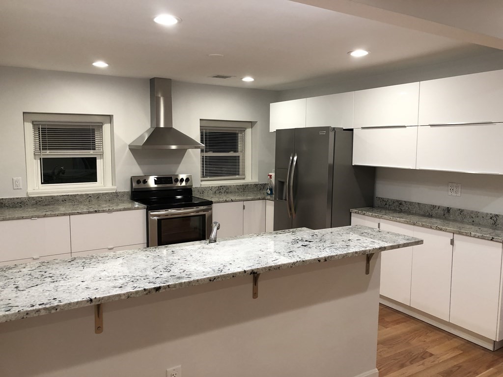 82 Forest Street, Medford, Massachusetts, 1 Bedroom Bedrooms, 4 Rooms Rooms,1 BathroomBathrooms,Residential Lease,For Rent,Forest Street,73522677