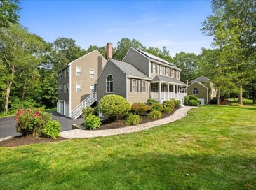 104 Alana Dr, Northbridge, Massachusetts, 6 Bedrooms Bedrooms, 13 Rooms Rooms,5.5 BathroomsBathrooms,Residential,For Sale,Alana Dr,73494345 104 Alana Dr, Northbridge, Massachusetts, 6 Bedrooms Bedrooms, 13 Rooms Rooms,5.5 BathroomsBathrooms,Residential,For Sale,Alana Dr,73494345