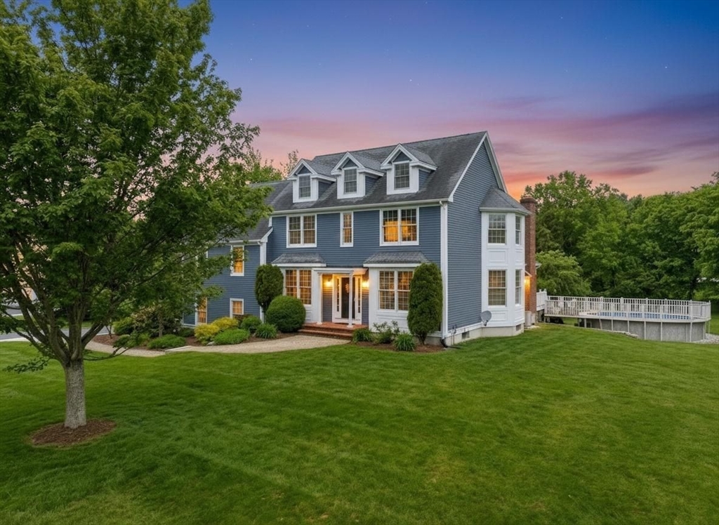 34 Magnolia Lane, Grafton, Massachusetts, 4 Bedrooms Bedrooms, 10 Rooms Rooms,3.5 BathroomsBathrooms,Residential,For Sale,Magnolia Lane,73488698