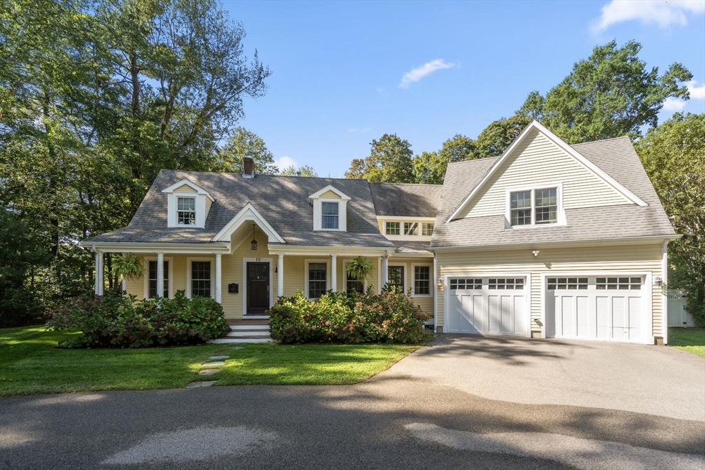 15 Draper Street, Canton, Massachusetts, 4 Bedrooms Bedrooms, 9 Rooms Rooms,2.5 BathroomsBathrooms,Residential,For Sale,Draper Street,73491378