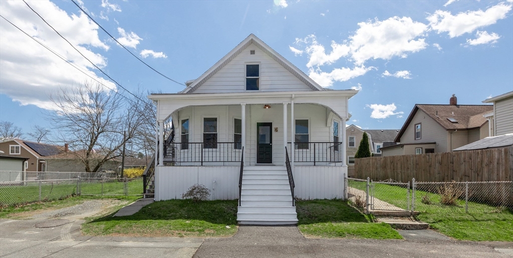 6 Grant Street, Acushnet, Massachusetts, 4 Bedrooms Bedrooms, 10 Rooms Rooms,3 BathroomsBathrooms,Residential Income,For Sale,Grant Street,73507895