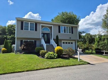 589 Bartlett St, New Bedford, Massachusetts, 3 Bedrooms Bedrooms, 7 Rooms Rooms,2 BathroomsBathrooms,Residential,For Sale,Bartlett St,73505012 589 Bartlett St, New Bedford, Massachusetts, 3 Bedrooms Bedrooms, 7 Rooms Rooms,2 BathroomsBathrooms,Residential,For Sale,Bartlett St,73505012