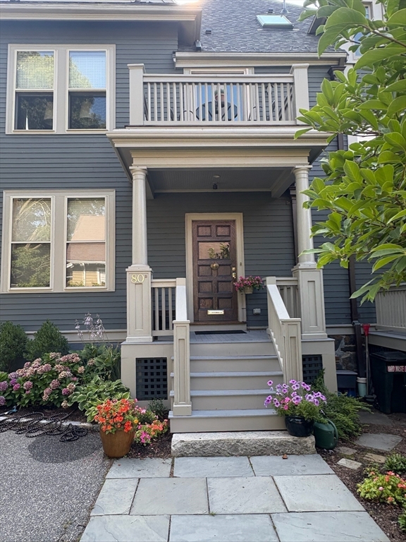 80 Upland Rd, Cambridge, Massachusetts, 2 Bedrooms Bedrooms, 6 Rooms Rooms,2.5 BathroomsBathrooms,Residential,For Sale,Upland Rd,73485280