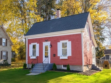 9 Bank Street, Abington, Massachusetts, 2 Bedrooms Bedrooms, 5 Rooms Rooms,1 BathroomBathrooms,Residential,For Sale,Bank Street,73473488 9 Bank Street, Abington, Massachusetts, 2 Bedrooms Bedrooms, 5 Rooms Rooms,1 BathroomBathrooms,Residential,For Sale,Bank Street,73473488