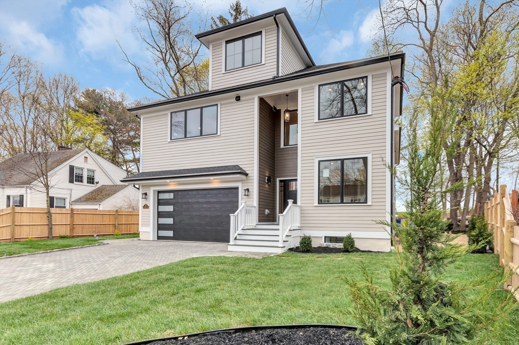 34 Golden Ave, Arlington, Massachusetts, 4 Bedrooms Bedrooms, 12 Rooms Rooms,3.5 BathroomsBathrooms,Residential,For Sale,Golden Ave,73506674