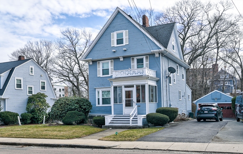 293 Whitwell St, Quincy, Massachusetts, 4 Bedrooms Bedrooms, 7 Rooms Rooms,2.5 BathroomsBathrooms,Residential,For Sale,Whitwell St,73491403