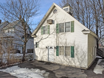 11 Warwick St, Lowell, Massachusetts, 2 Bedrooms Bedrooms, 6 Rooms Rooms,2 BathroomsBathrooms,Residential,For Sale,Warwick St,73467099