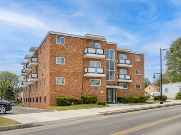 770 Cummins Hwy, Boston, Massachusetts, 2 Bedrooms Bedrooms, 4 Rooms Rooms,1.5 BathroomsBathrooms,Residential,For Sale,Cummins Hwy,73498513