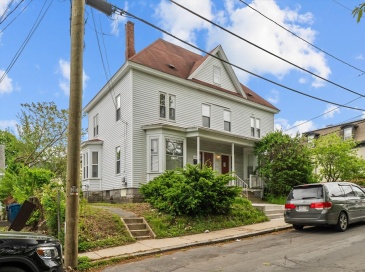 1008 Essex Street, Lawrence, Massachusetts, 3 Bedrooms Bedrooms, 7 Rooms Rooms,1.5 BathroomsBathrooms,Residential,For Sale,Essex Street,73380707