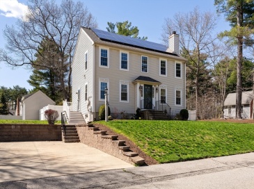 53 Mansfield St, Weymouth, Massachusetts, 3 Bedrooms Bedrooms, 5 Rooms Rooms,2 BathroomsBathrooms,Residential,For Sale,Mansfield St,73509127