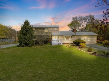 675 Wood St, Swansea, Massachusetts, 6 Bedrooms Bedrooms, 9 Rooms Rooms,2.5 BathroomsBathrooms,Residential,For Sale,Wood St,73496827 675 Wood St, Swansea, Massachusetts, 6 Bedrooms Bedrooms, 9 Rooms Rooms,2.5 BathroomsBathrooms,Residential,For Sale,Wood St,73496827