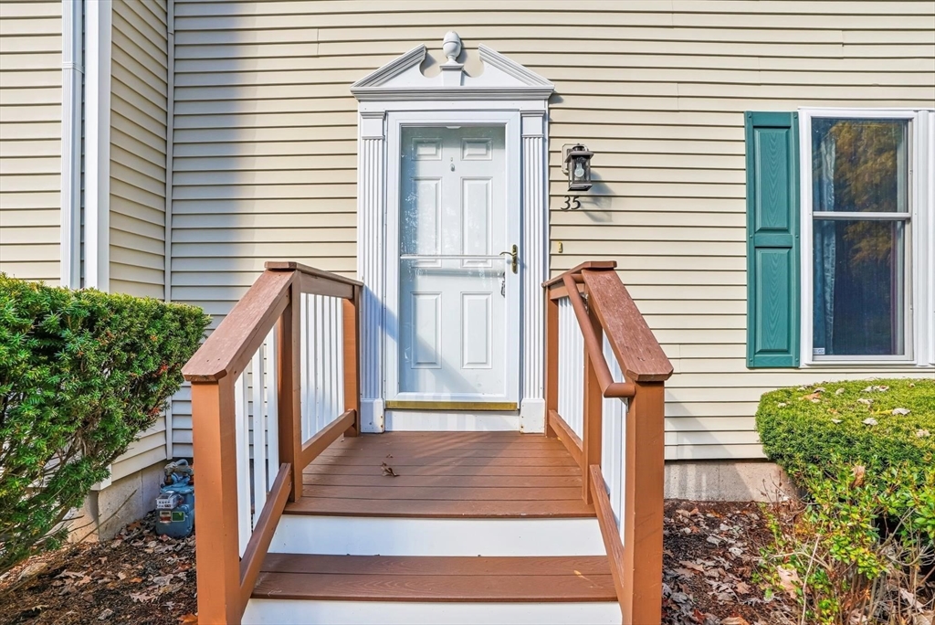 35 Highland Park, Uxbridge, Massachusetts, 3 Bedrooms Bedrooms, 6 Rooms Rooms,2.5 BathroomsBathrooms,Residential,For Sale,Highland Park,73497371