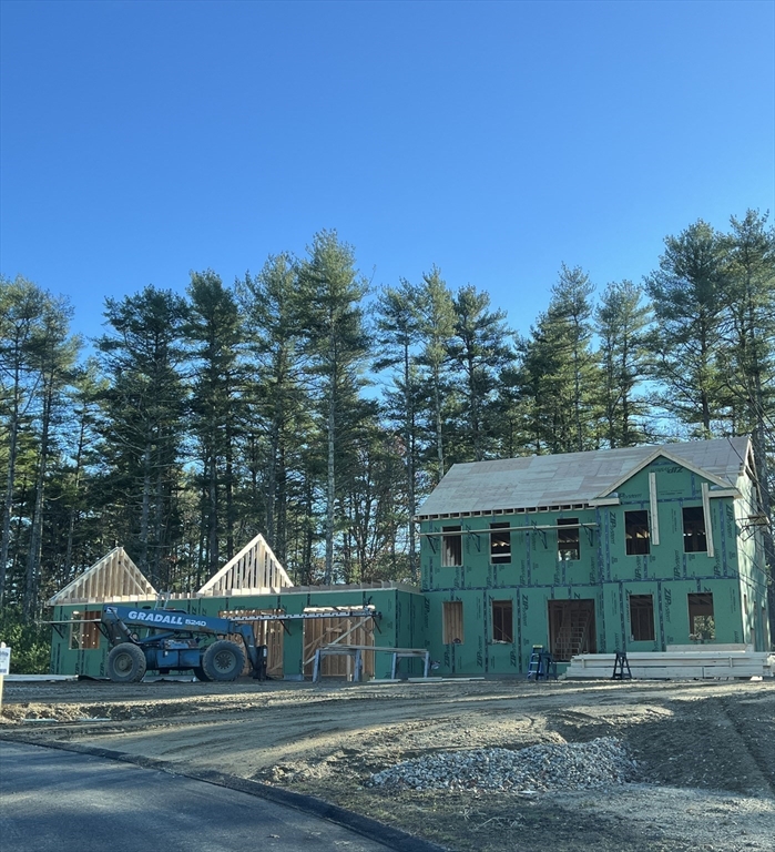 5 Ohana Way, Carver, Massachusetts, 4 Bedrooms Bedrooms, 9 Rooms Rooms,3 BathroomsBathrooms,Residential,For Sale,Ohana Way,73336736