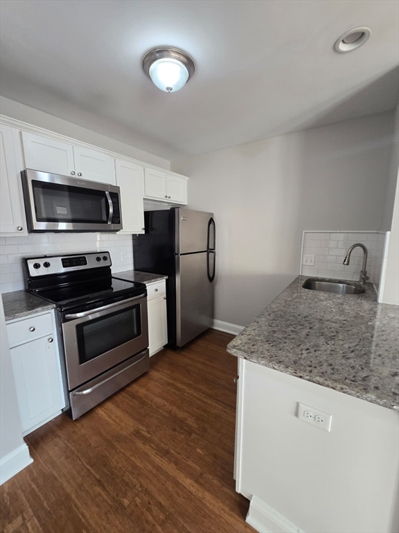 9 Needhams Landing Road, Lynn, Massachusetts, 1 Bedroom Bedrooms, 3 Rooms Rooms,1 BathroomBathrooms,Residential Lease,For Rent,Needhams Landing Road,73526738