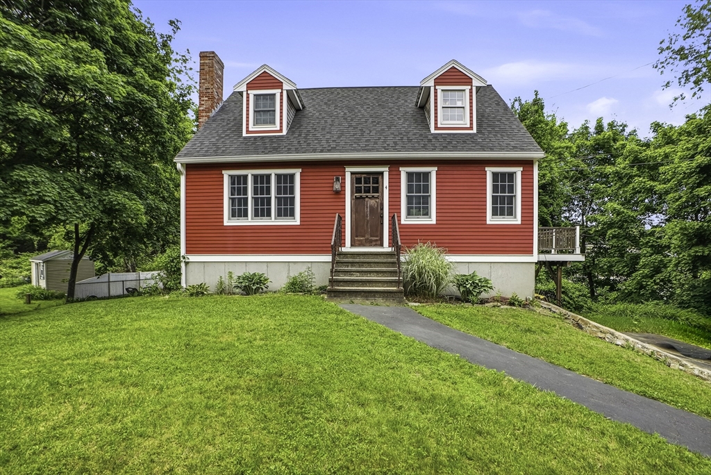 4 Shawkemo Path, Franklin, Massachusetts, 3 Bedrooms Bedrooms, 7 Rooms Rooms,1.5 BathroomsBathrooms,Residential,For Sale,Shawkemo Path,73526740