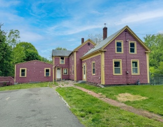 484 S Franklin St, Holbrook, Massachusetts, 3 Bedrooms Bedrooms, 8 Rooms Rooms,1.5 BathroomsBathrooms,Residential,For Sale,S Franklin St,73526757